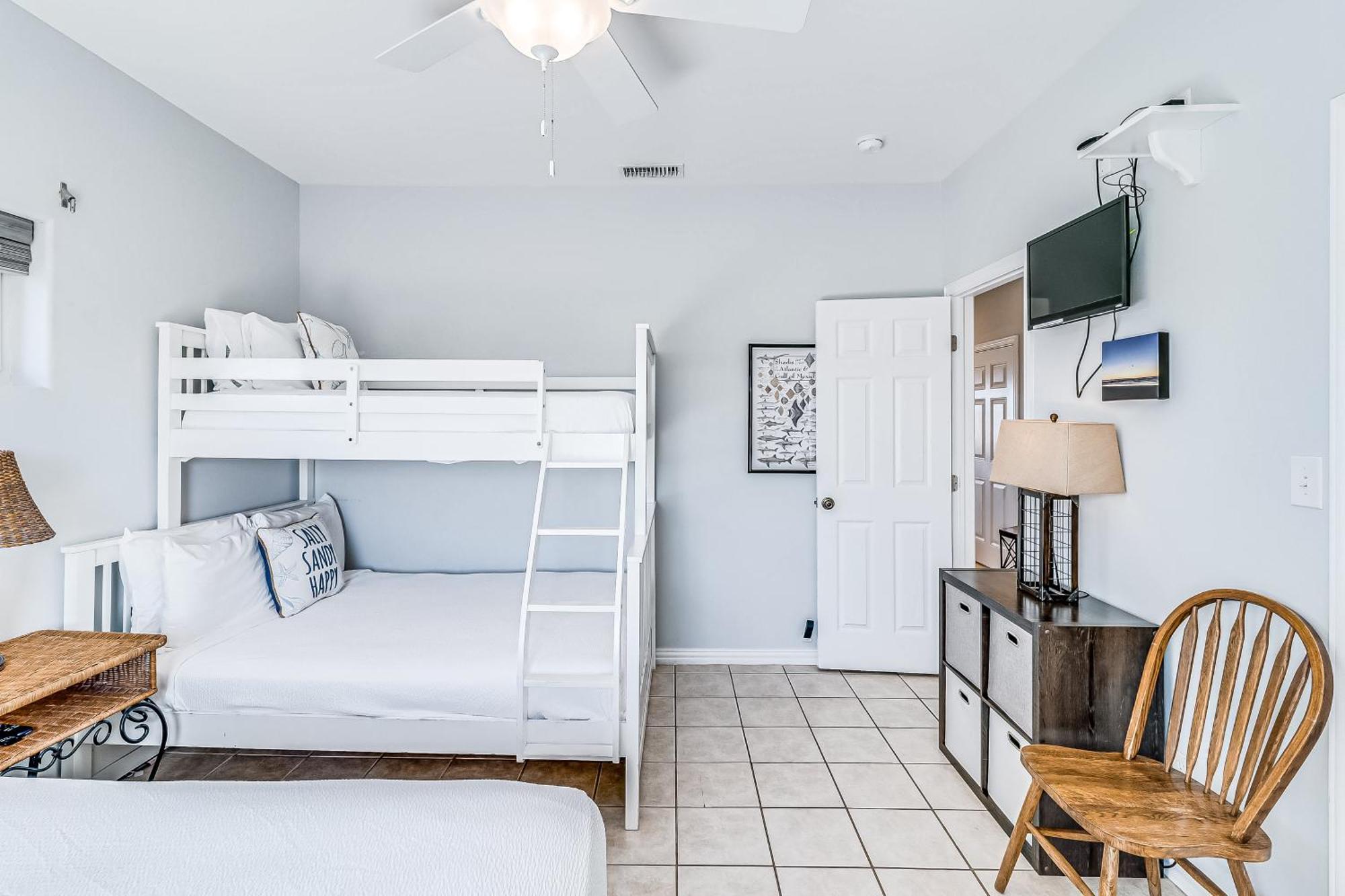 Gulf Breezes & Dune Dreams Port Aransas Room photo